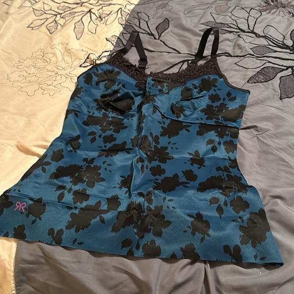 Ruby Ribbon Camis - Picture 2 of 3